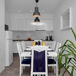 Blue Dream By Interhome Apartamento Makarska
